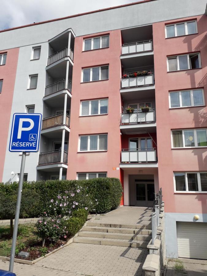 Peskova, Byt O 2 Pokojich S Terasou Olomouc Buitenkant foto